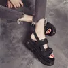 Sandalet Kalın Alt Takozlar Kadınlar Için Ayakkabı Yaz 2021 Çift Toka Platformu Kadın Beyaz Nefes Örgü Tıknaz