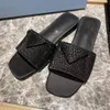 Alta Qualidade Cetim Sling-back Bombas Sandálias com Cristais Cetim Cristais Série Chinelos Sandálias Mocassins Muller Sapatos superiores com cristais selados por calor 35-42