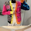 Han Guodong Dörrsamlingar Couture Fashion Leopard Splicing Flower Color V-Neck Strikkad Cardigan 211007