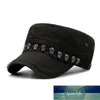 Beckyruiwu volwassen hiphop punk rock schedel Rivet Flat Peaked Hats Men Spring en herfst gemonteerde honkbal caps fabrieksexpert DE9672387