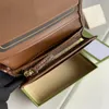 Porte-monnaie pour cartes de crédit, paillette unie, loquet court, cuir véritable, poche intérieure zippée