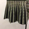 Amolapha vrouwen vintage brei trui rokken sets geometrische gedrukte vrouwelijke vrouw breien kledingpakken 210522