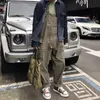 남성 바지 멀티 포켓 오버올 남성 Streetwear 작업화물 작업복 캐주얼 헐렁한 턱받이 바지 남성 드롭