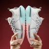2022 Sonbahar Moda Erkekler Kaykay Ayakkabı Işık Spor Ayakkabı Adam Için Tıknaz Sneakers Erkek Streetwear Artı Boyutu 3945