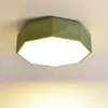 Lampada da camera da letto a colori moderna semplice Soffitto creativo Personalità nordica Rotonda Sala da pranzo a led Studio Luci viventi