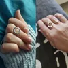 Minimalistyczna biżuteria Srebrny kolor Geometryczne pierścienie dla kobiet Regulowany Round Triangle Heartbeat Ring Bague Femme