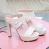 Frauen Sandalen Hausschuhe Damen Quadratische Absätze Schuhe Große Größe 33-46Europäische Offene spitze Mode Party Hochzeit Sommer Hohe C35