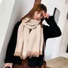 Yucat 2021 Whole New Warm Tjock Tassel Pashmina Scarv Shawls Custom Plaid Winter Cashmere Scarf för kvinnor