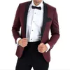 Slim Fit Mannen Past 2 Stuk Bourgondië Bruiloft Tuxedo met Black Pants Sjaal Revers Mannelijke Mode Kleding Jas Bruidegom Prom Blazer X0909