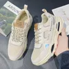 All'ingrosso 2021 uomini di alta qualità da donna scarpe da donna sport scarpe da tennis a piedi esterno verde volt runners jogging sneaker sneaker 39-44 wy16-d87