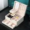 Förvaringslådor Bin Portable Tre Layor Lådor Smycken Box Smycken Arrangör PU Läderfodral Ring Örhänge Halsband Öron Stud Visa Mors Valentine Gift ZL0381