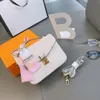 Luxury Designer Small Square Bags Fashion Lady Flip Plånbok Handväska Topp Äkta Läder Läder Kedje Messenger Axel Väska Med Box Partihandel