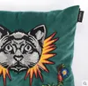 Luxury Designer Pillow Case Classic Broderi Cat Head Pattern Tassel Pendant Dekorativ kuddehölje 45 * 45cm För heminredning Festival