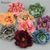 100 stks 6 cm Europese kunstmatige zijde anjer bloem hoofd voor bruiloft woondecoratie DIY corsage krans val levendige nep bloemen 211108