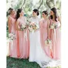 Stoffige roze chiffon bruidsmeisje jurk lange v-hals mouwloze aanpasbare mode vrouwen jurken bruiloft gasten prom jurken avondjurk