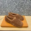 Gli stivali di lana da donna con pantofole dal fondo spesso di nuova moda sono puri, soffici, morbidi, nobili e pieni. Suola in gomma antiusura 35-41