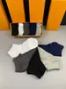 2021 Calcetines superiores para hombres y mujeres 5 pares de deportes de lujo Monograma de malla de invierno bordado impreso con Box2952