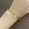 Le lettre de visage creux de perle pendante femme039 Bracelet Hiphop Temphop Étudiant Accessoires Hands Gold Chains Bracele5581300