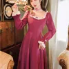 Yosimi Kadınlar Elbise Sonbahar Vintage Lyocell Uzun Kollu Fit ve Flare Polyester Kare Yaka Aplikler Pembe MIDI 210604