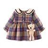 Enfant en bas âge bébé fille robe avec ours sac printemps automne robes de princesse à carreaux pour enfants dessin animé enfants robe vêtements Vestidos0-4y G1129