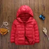 Barns down coat pojkes ytterkläder huva tjej varm jacka färg som blockerar klassiska barnkläder 110-160 cm