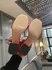 Nouveau tempérament européen chaussures simples pour femmes mode semelle en cuir sandales à talons hauts femmes sandales de mode d'été de haute qualité