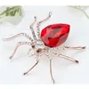 Szpilki, Broszki Wysokiej Jakości Crystal Spider Broszka Szpilki w czerwonym niebieskim Kolorami Kobiety Punk Insect Dekolt Odzież Halloween Prezent Biżuteria Urok