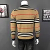 Camisola de mangas compridas masculinas Striped Bordado de malha camisa de confecção de tricô Multicolor Outono e inverno 2021