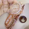 Relojes de mujer Diamante de cuarzo Reloj de lujo Moda Top de la marca Reloj de pulsera de moda Reloj de cristal de cristal Reloj de oro rosa 210527