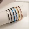 Acier inoxydable elle croyait qu'elle pouvait bracelet manchette en forme de C Bracelets ouverts bracelet femmes bijoux de mode volonté et sable