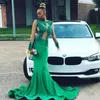 2021 Emerald Green Mermaid Prom Dresses Long Sleeve Sweep Train Party Gowns Illusion Bodice Appliques Beads Girl Formal Evening Dresses