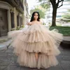 2023 Sexy Evening Dresses Ruffles Tiered Champagne Tulle Kimono Women Robe for Photoshoot Puffy Strapless High Low Prom Gowns African Maternity Dress Photography