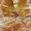 6/10ピース豪華なローズゴールドナプキンリングの葉結婚式のパーティーエルバンケットテーブルディナー装飾210706のための中空の彫刻ナプキンホールダー