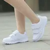 Enfants couleur unie petites chaussures blanches en cuir maille respirant garçon fille baskets décontractées EVA fond souple antidérapant Sport chaussons G1025