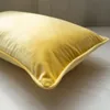 Cuscino/cuscino decorativo con bordino, fodera per cuscino in velluto giallo chiaro, custodia di ottima qualità, senza vita appallottolata, senza imbottitura