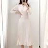 Novas chegadas 2021 Coreano Chic Outono Vintage V V-Decote de Manga Longa Cor Sólida Chiffon Plissado Dress Escritório Senhora Casual Midi Dress Y1204