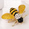 Szpilki, broszki emaliowane i kryształowe śliczne pszczoły broszki szpilki do kapeluszy szalik odzieżowe akcesoria