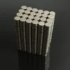 100 sztuk N35 Round Magnesy 6x2mm Neodymowy Stały NDFEB Silny Modny Małowy Mały Mały Mały