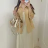 Korejpaa Kobiety Zestawy Letnie Koreańskie Chic Damskie Proste Lapel Micro-Przezroczysta Koszula Krem przeciwsłoneczna V-Neck Slim Suckder Dress 210526