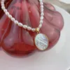 Naszyjniki wiszące słodkowodne perełki z koralikami dławiki dla kobiet 2023 Naturalna mop skorupa święta dziewica Mary Guadalupe Medal religijny wisiorek
