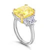 High End Elegant Dign 925 Sterling Sier High Carbon Dril Cubic Zirconia Princs Cut Three Stone Yellow Gemstone Ring