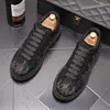 2024 Chaussures de créateurs de luxe Nouveaux hommes Mode Charme Strass Causal Plate-forme Plate Bal Chaussures Haut-Top Mocassins Rock Mocassins Pour Homme