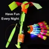 2021 Fantastisk LED -ljus Flying Arrow Helicopter för sport Funny Slingshot Birthday Party Supplies Kids \ 'Gift Novelty Children Flying Toys