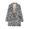 Streetwear Mulheres Zebra Stripes Imprimir Casacos Moda Senhoras Botão de Botão Causal Causal Cause Chic Bolso Jackets 210430