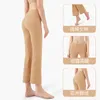 L06 Solid Color Nude Sports Shaping Yoga Pants Women039s High midjan Tight Flased Fitness Loose Fit Yoga Joggers Gym kläder WO3273761