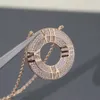 Европа Америка Модный Стиль Леди Женщины 18K Золотая Цепь Ожерелье Выгравировано Т Буква X Замкнутый Круг Полный Алмазный Кулон с Римскими цифрами