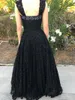 Handgjorda svart spets passform n flare lång formell kvällsklänning klänningar bred axelband sequin byst detalj prom klänning