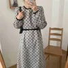 Kobiety Francuski Retro Dot Dress O-Neck Płaskie Luźne Delikatne Pełne Rękawy Eleganckie Długie Chic Kobiet Moda Clothe 210525