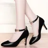 Femmes noir strass talons hauts chaussures femme pompes de base en cuir véritable diamant boucle travail mode Sexy I0296 robe