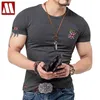 Bandeira bordada T Camisetas Roupa de desenhista de homens Vintage militar O pescoço Tshirts Slim Fit Tops Forma Forma Britânica Tshirt 210324